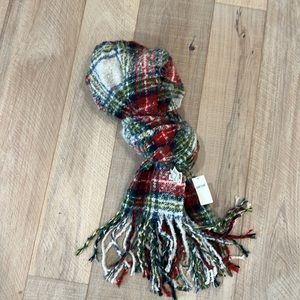 Aerie scarf